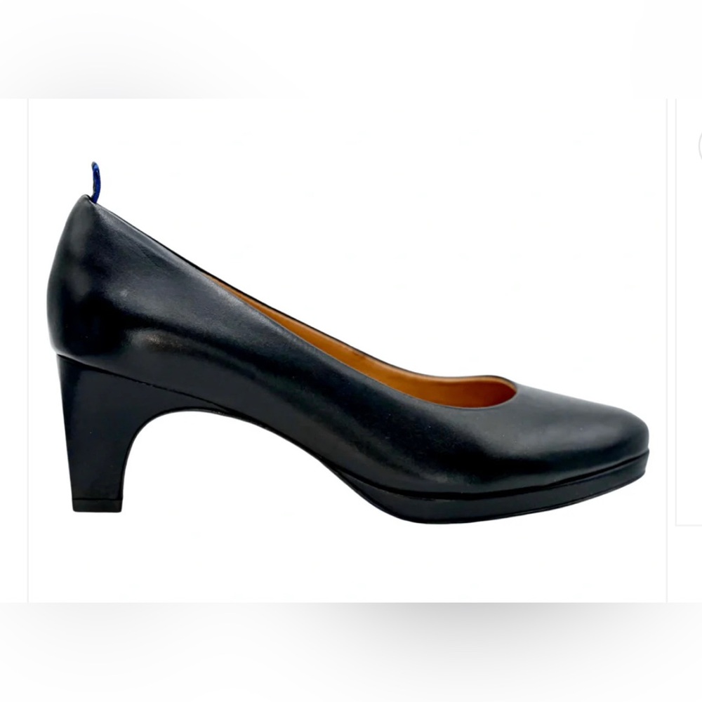 dr LIZA Black Sneaker Pump Size 7.5